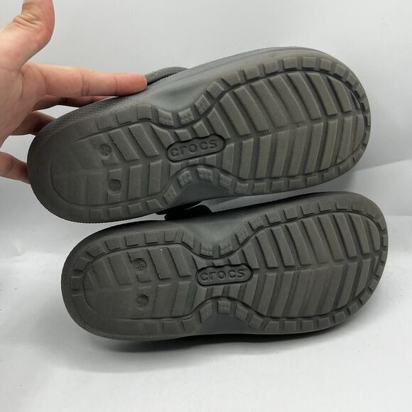 Crocs Dual Comfort Classic Lined Clogs Mens 7 Gray Casual Mules Faux Fur Shoes - Picture 9 of 12